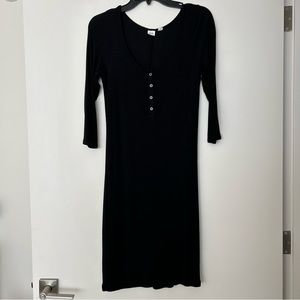 GAP Women’s Ribbed Midi Dress